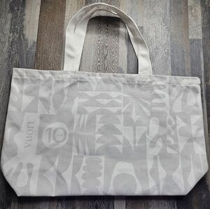 Vuori Canvas Tote Bag 10 Years